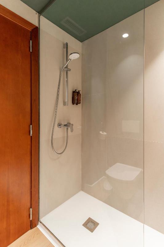 Prestige Victoria - image 22