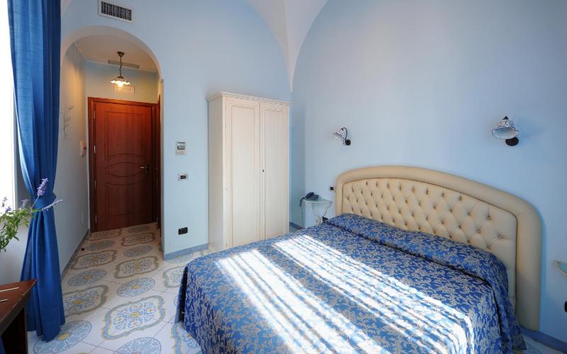 Double or Twin Room image 1