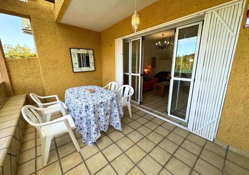 Ancla 8: Terraza Privada y Piscina Comunitaria - image 34