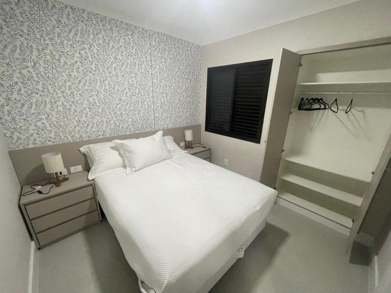 Beachfront Apartment in Guarujá - image 7