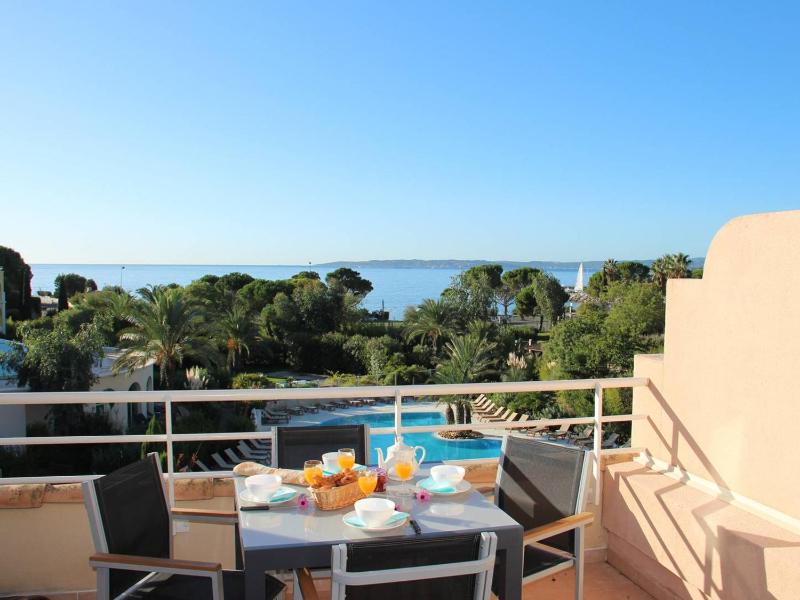 Appartement T2 avec terrasse et parking à deux pas de la mer aux Issambres - FR-1-768-122 - image 12