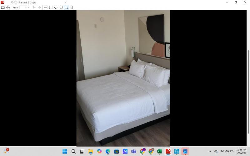 King Room image 4
