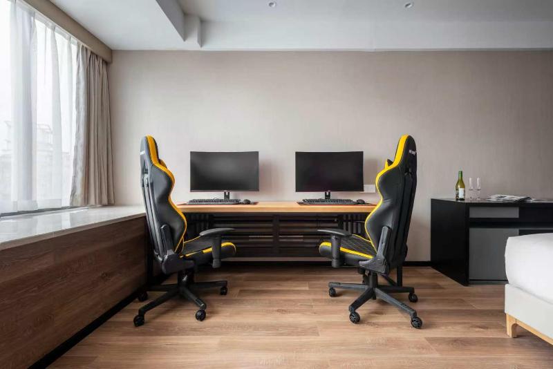RaRa E-sports Hotel at Dashiba Metro - image 8