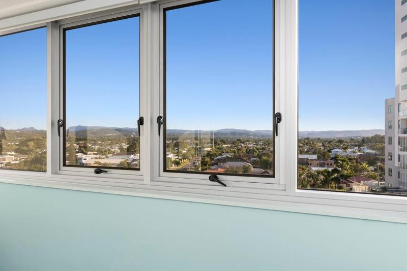 Ambassador Beachfront Burleigh Heads - image 13