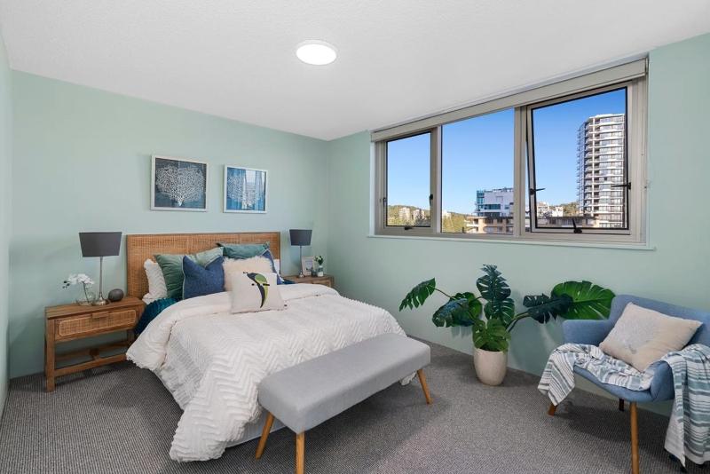 Ambassador Beachfront Burleigh Heads - image 12