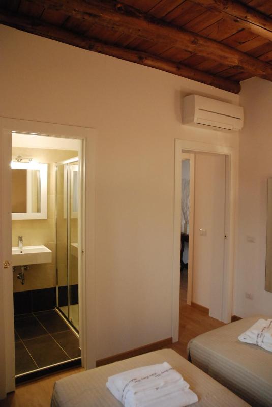 Wallace Luxury Home - image 13