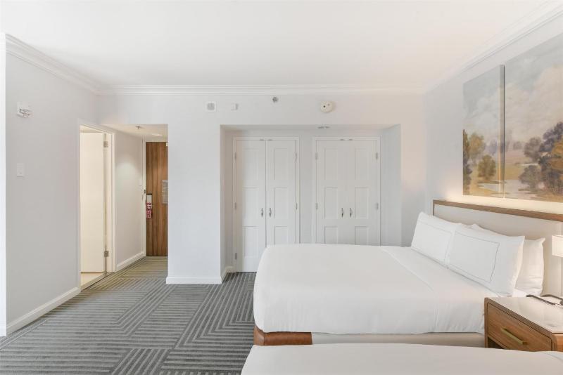 Capital Hilton - image 8