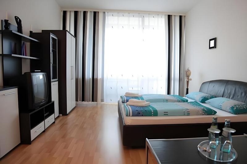 2-Room Apartment image 1