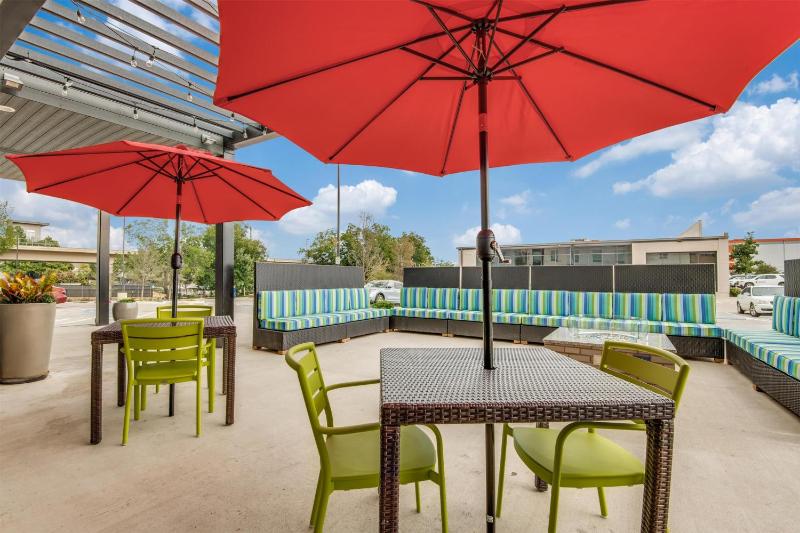 Home2 Suites Dallas Medical - image 20