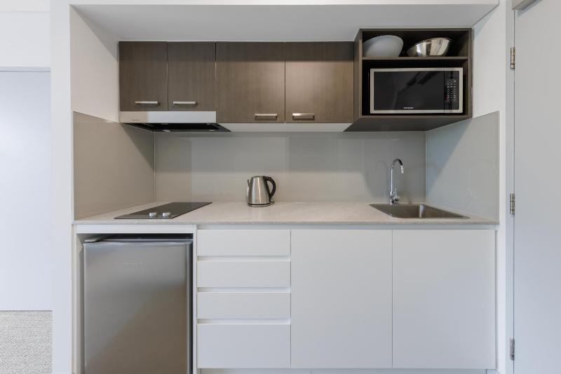 Studio Apartment image 3
