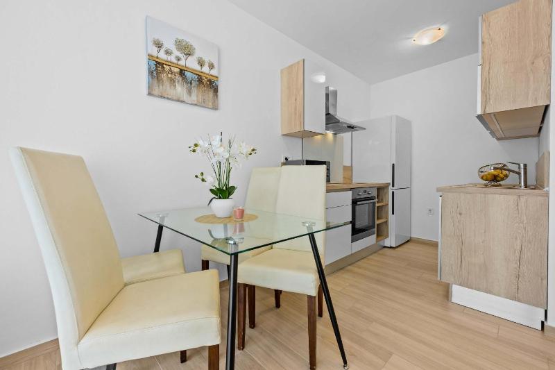 Apartment MATIS near Medulin beach - image 5