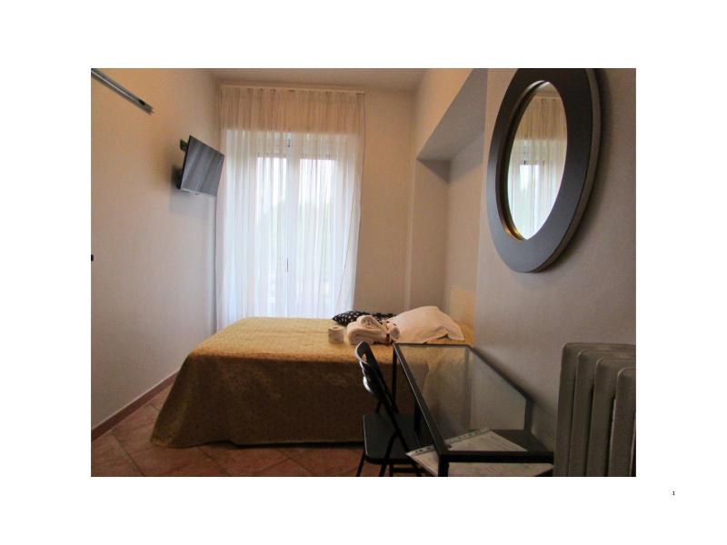Superior Single Room image 3