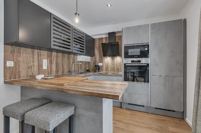 Family Apartment Violet Makarska  City Centar Located - image 8