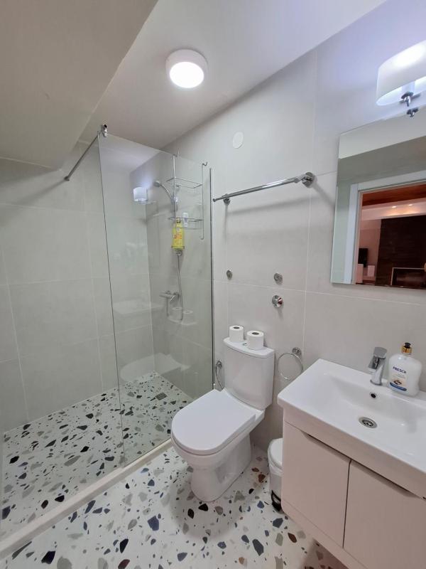 Filip Deluxe Rooms - image 4