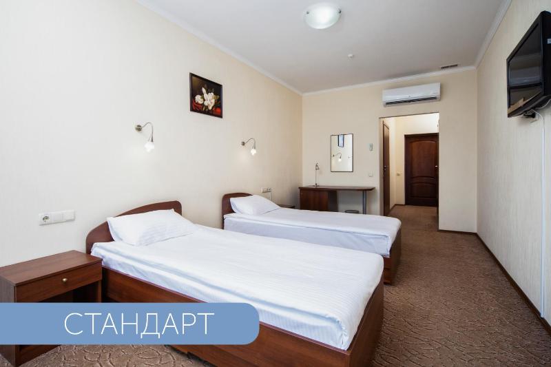 Double or Twin Room image 3