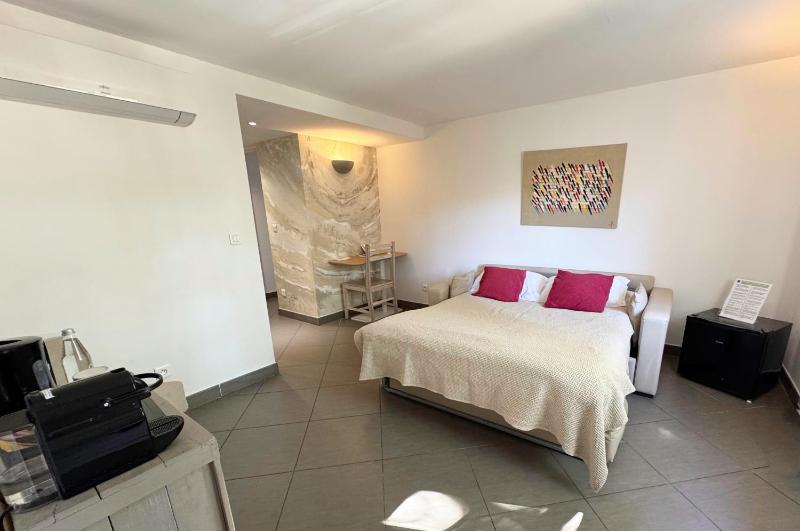 Prestige Quadruple Room image 4