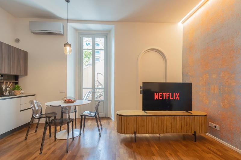 Como Liberty Suites - Gatsby by Rent All Como - image 7
