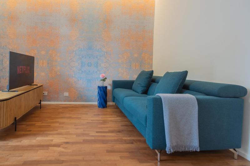 Como Liberty Suites - Gatsby by Rent All Como - image 2