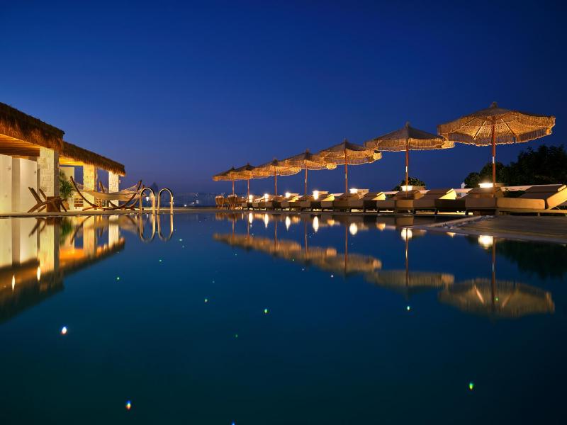 Two-Bedroom Villa with Sea View (4 Adults) image 4
