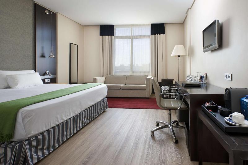 Superior Double or Twin Room image 2