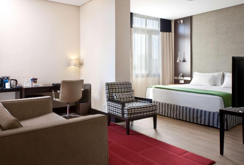 Junior Suite with Terrace image 2