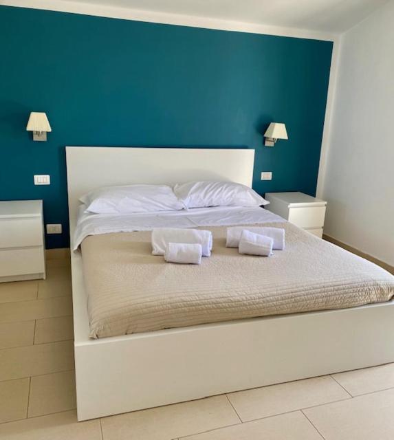 Suite with Sea View image 2