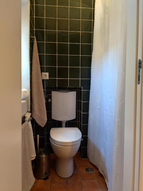 Double Room image 3