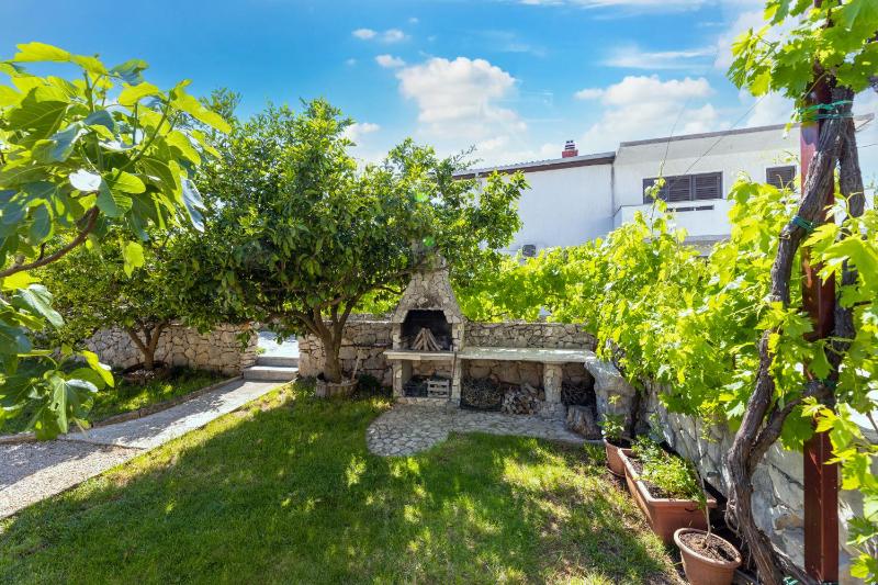 Two-Bedroom Apartment image 4