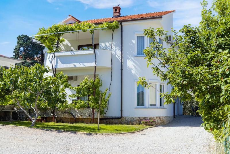 Two-Bedroom Apartment image 3