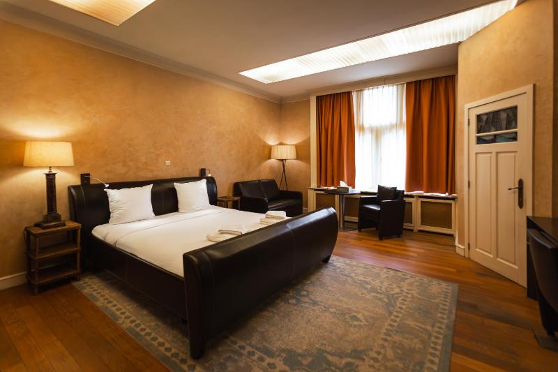 Superior Double Room image 1