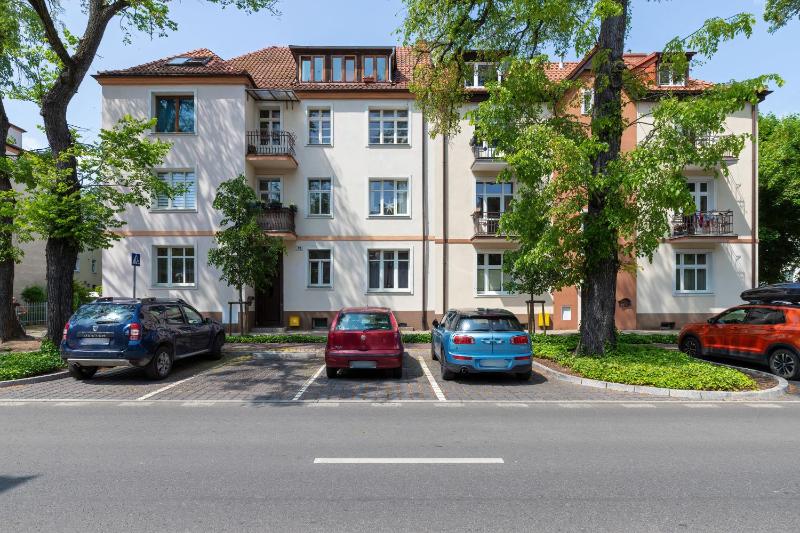 Bright 3city Apartment in Sopot Center by Noclegi Renters - image 13