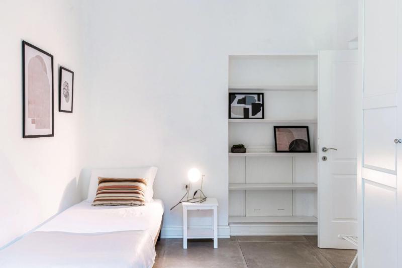 Cedro Apartment by Quokka 360 - Charming Historic Apartment In Como - image 22
