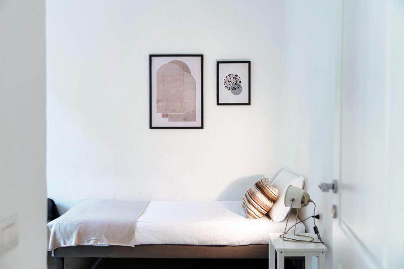 Cedro Apartment by Quokka 360 - Charming Historic Apartment In Como - image 14