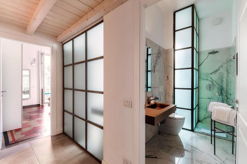 Cedro Apartment by Quokka 360 - Charming Historic Apartment In Como - image 33