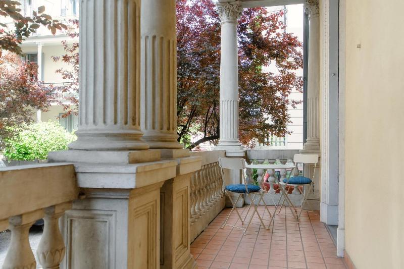 Cedro Apartment by Quokka 360 - Charming Historic Apartment In Como - image 8