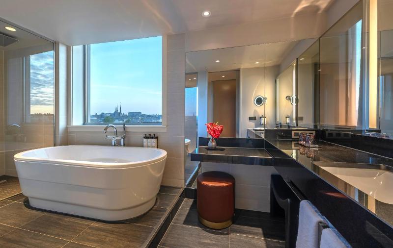 Prestige Suite image 4
