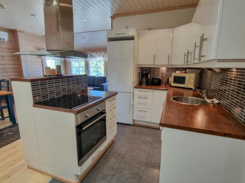 Two Bedroom House with Lake View image 3