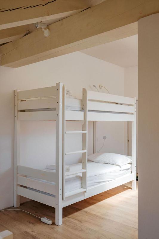 4-Bed Mixed Dormitory Room image 2