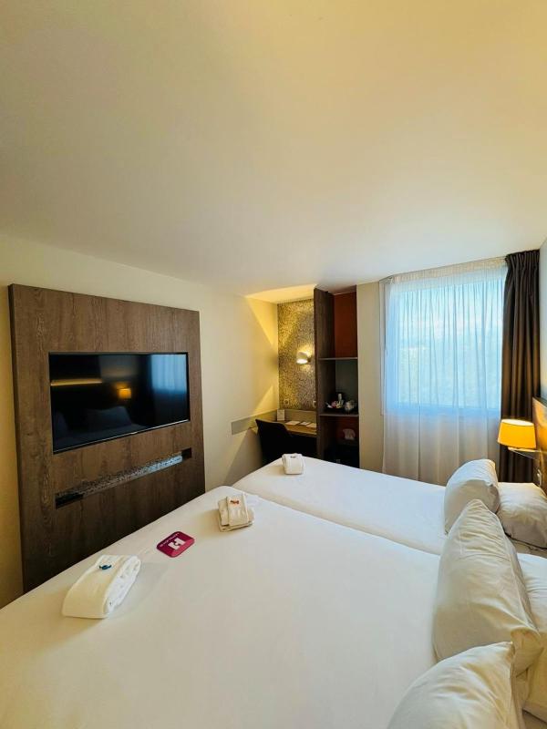 Standard Triple Room image 1