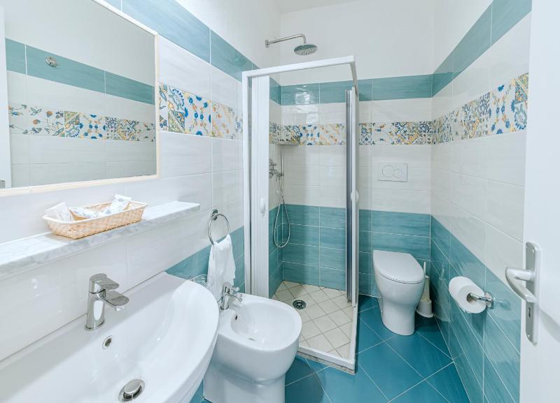 Twin Room with Sea View image 1