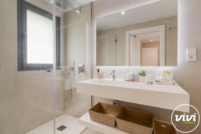 ViVi Homes - Casa la Perla - terrace - gym - pool - image 27