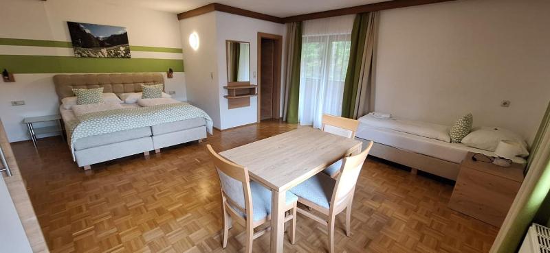 Triple Room with Balcony image 1