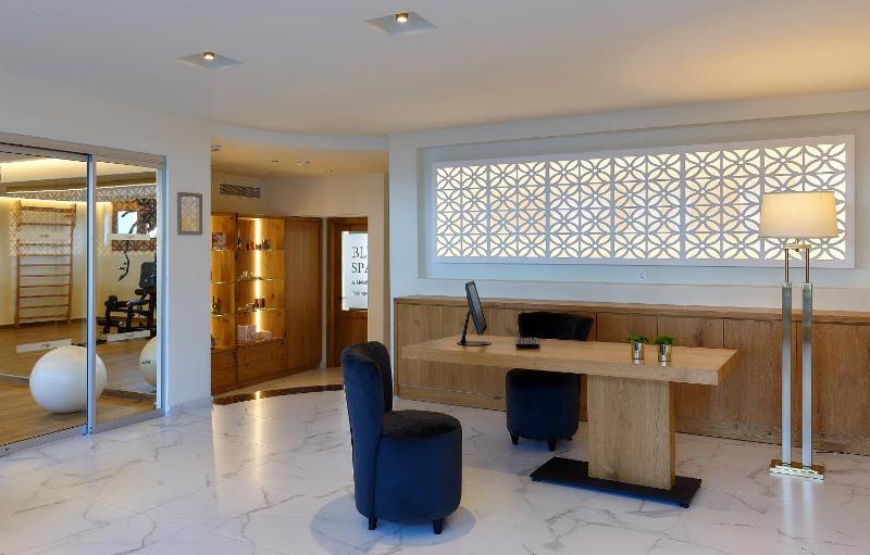 Vasia Boulevard Hotel (Adults Only) - image 3