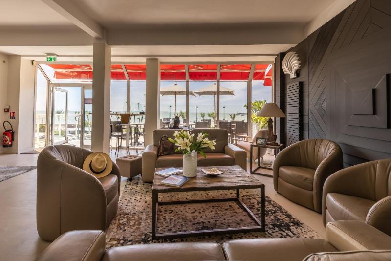 Family Golf Hotel - image 9