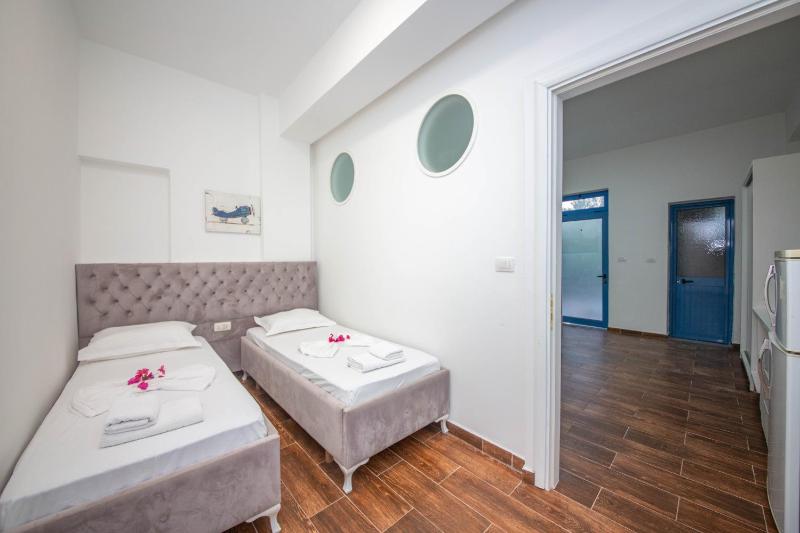 2E Villa & Homestay - image 6