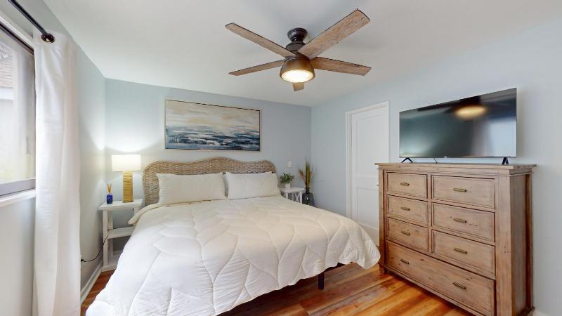 733 Queens Grant - image 8