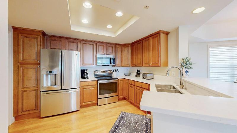 6502 Hampton Place North - image 11