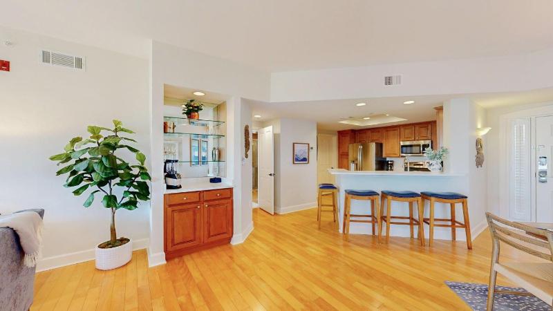 6502 Hampton Place North - image 5