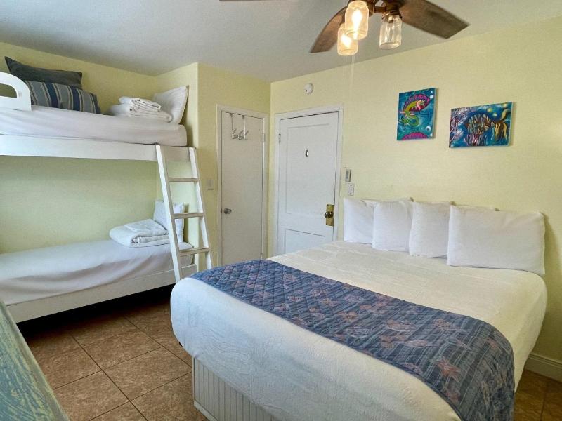 Beachgate Condo Suites and Hotel 121 condo - image 4