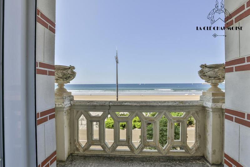 Villa des Palmiers - image 31
